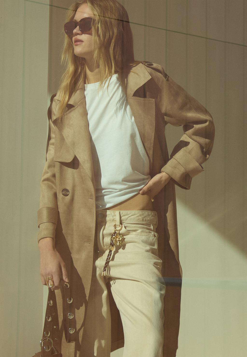 Trench largo efecto ante