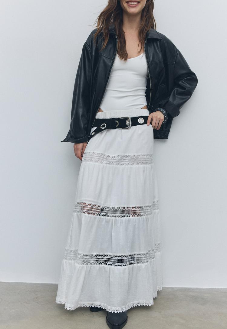 jupe longue a panneaux en dentelle