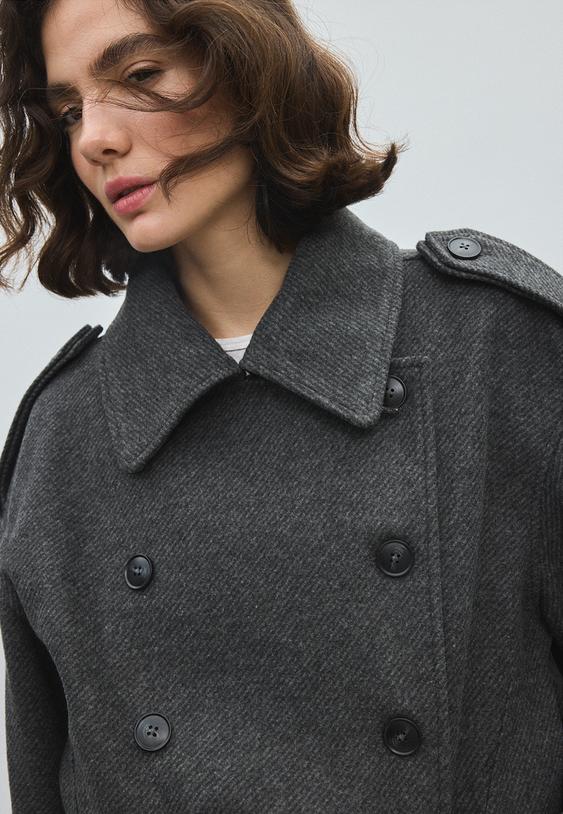 cazadora cropped trench