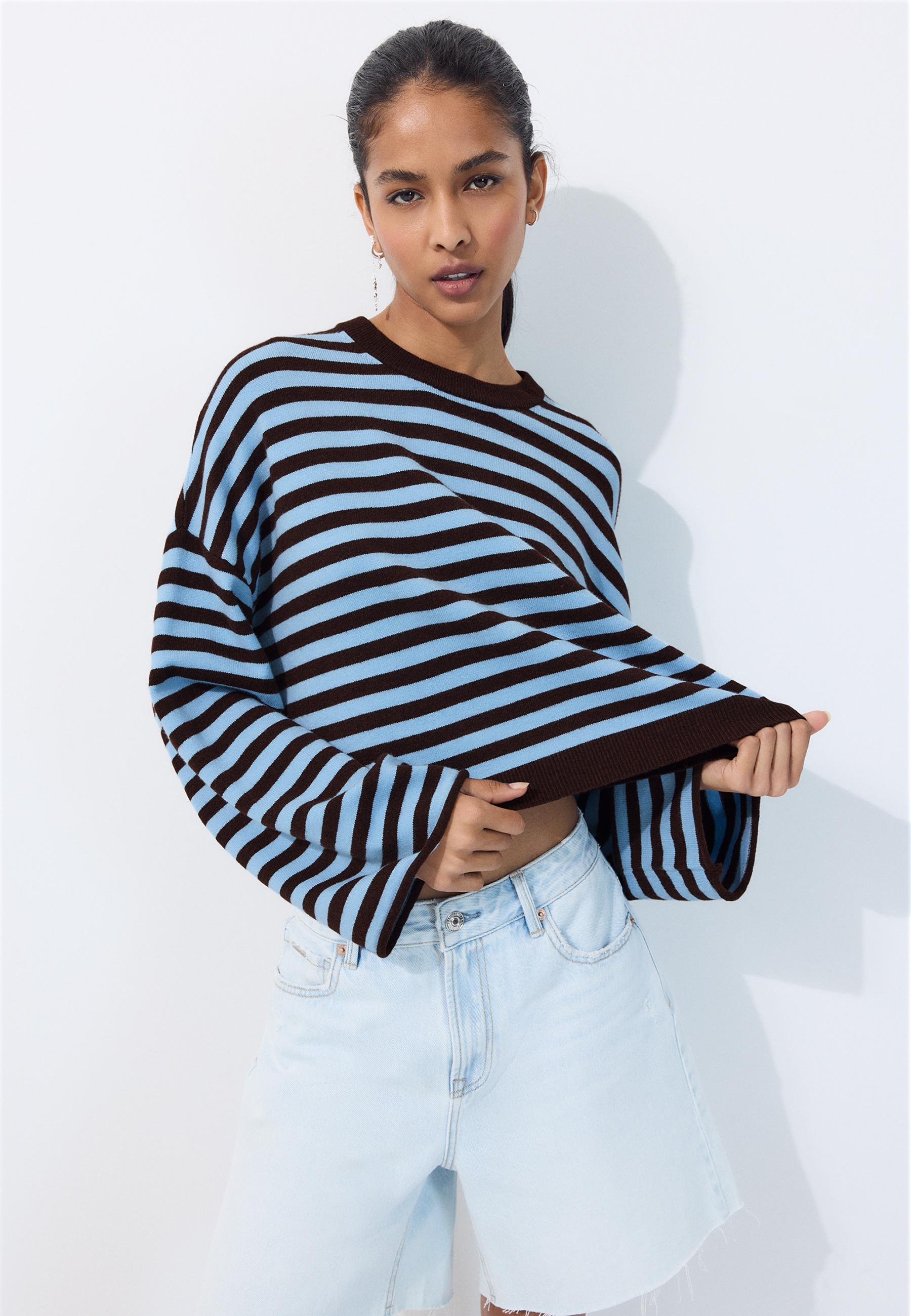 Wide sleeve cropped knit jumper — Brown