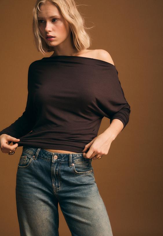 camiseta asimetrica modal