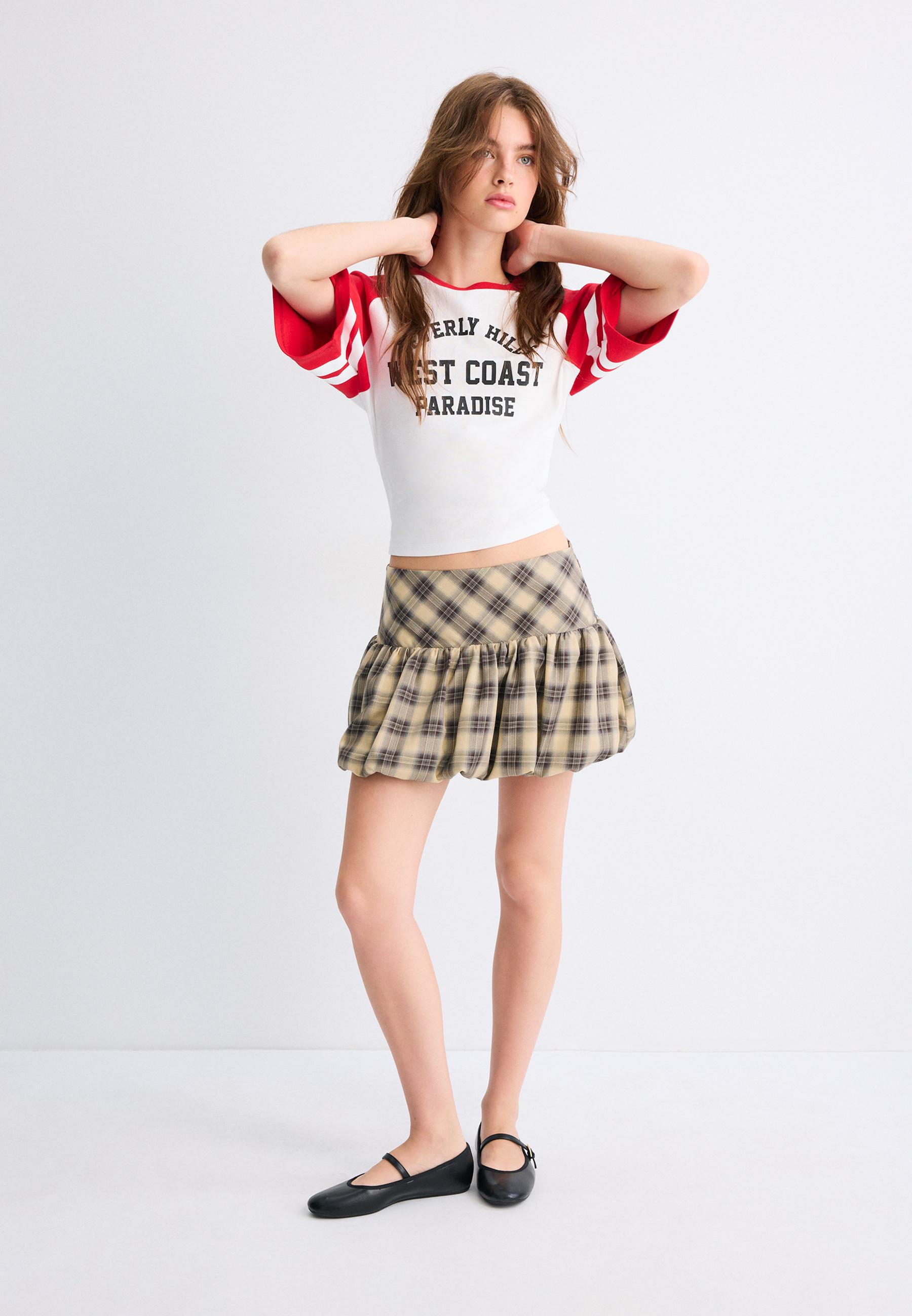 Check balloon mini skirt - Women's fashion | Stradivarius United