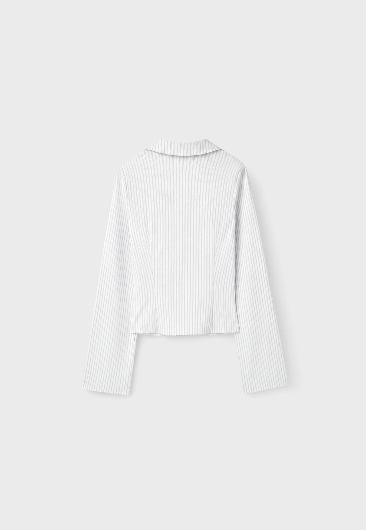 V-neck gathered shirt — Ecru
