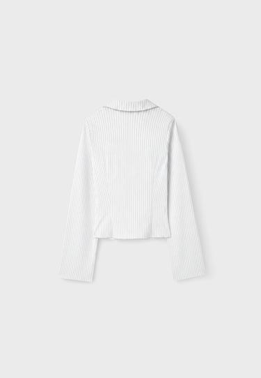 V-neck gathered shirt — Ecru 8