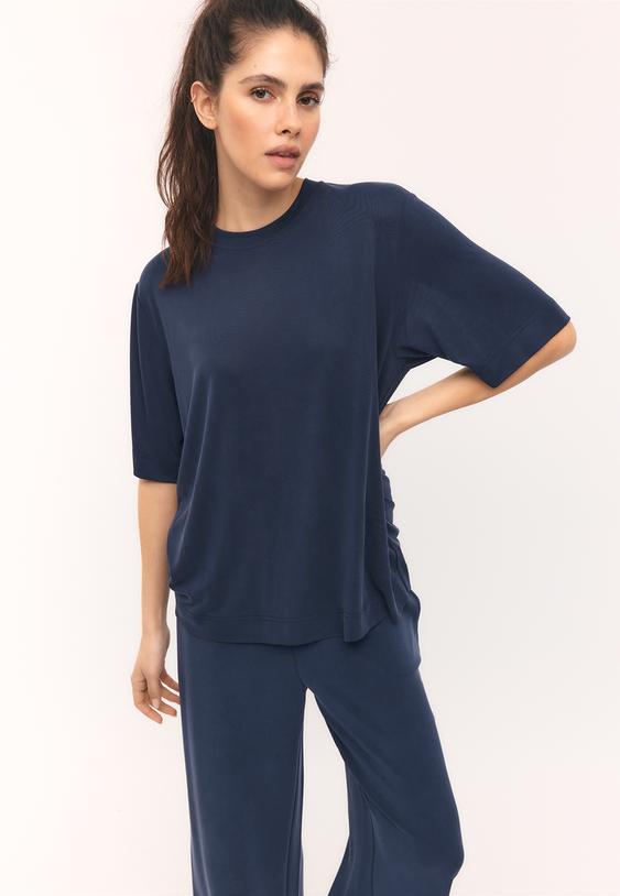 tshirt oversize morbida al tatto