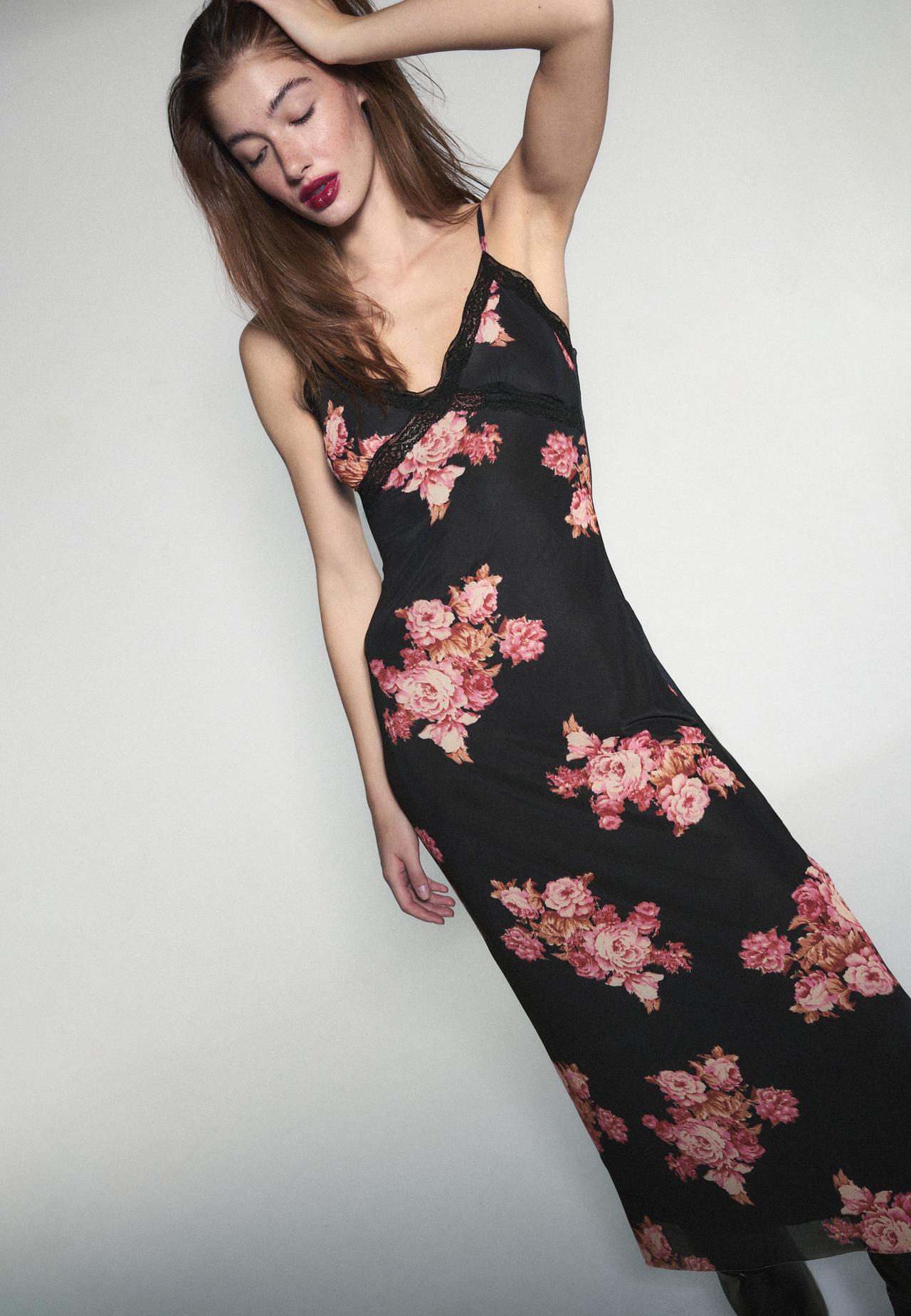Floral tulle midi dress with lace — Black