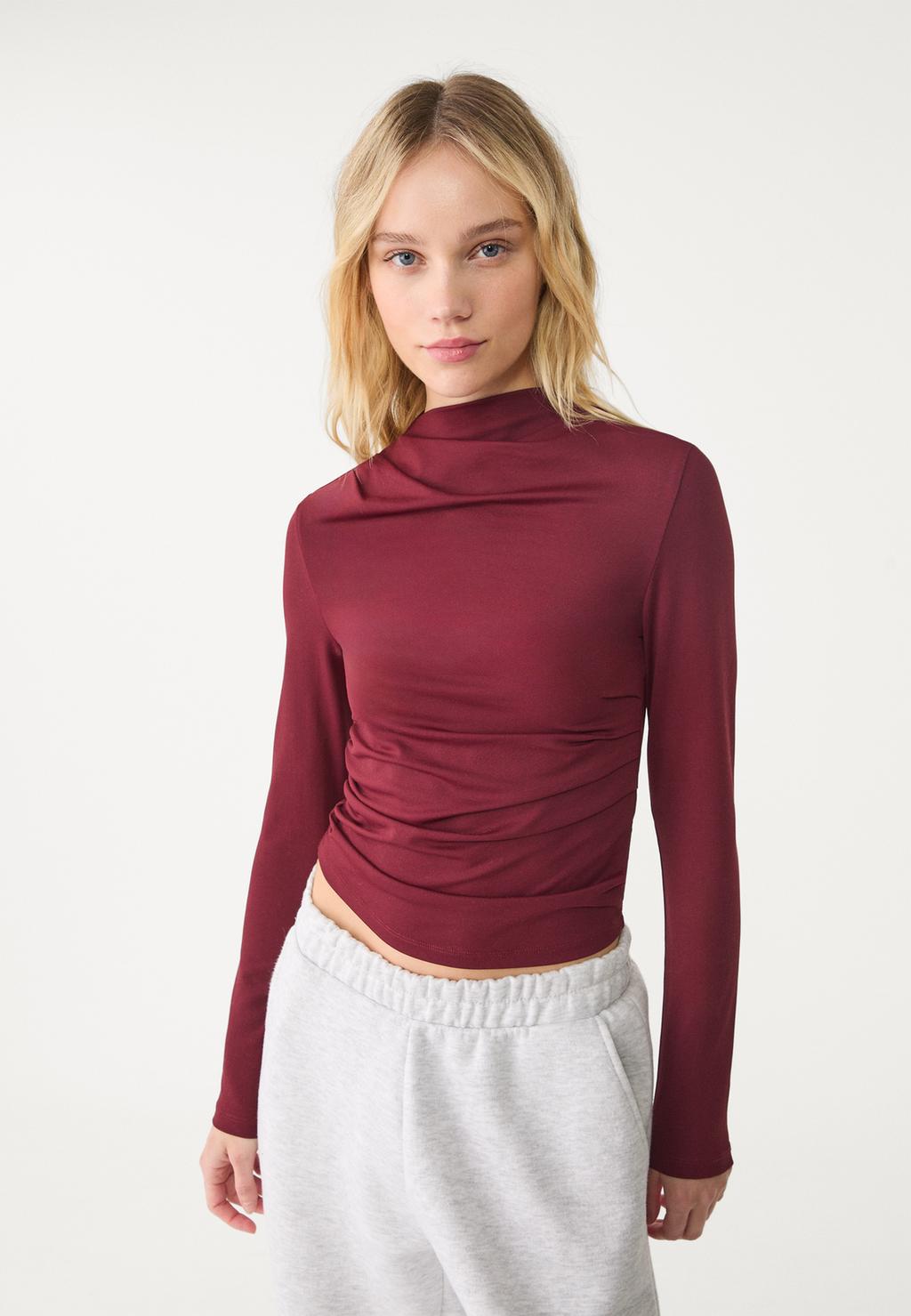 T Shirt Manica Lunga Donna Basic In Viscosa A Girocollo T Shirt Manica Lunga Donna Basic In Viscosa A Girocollo