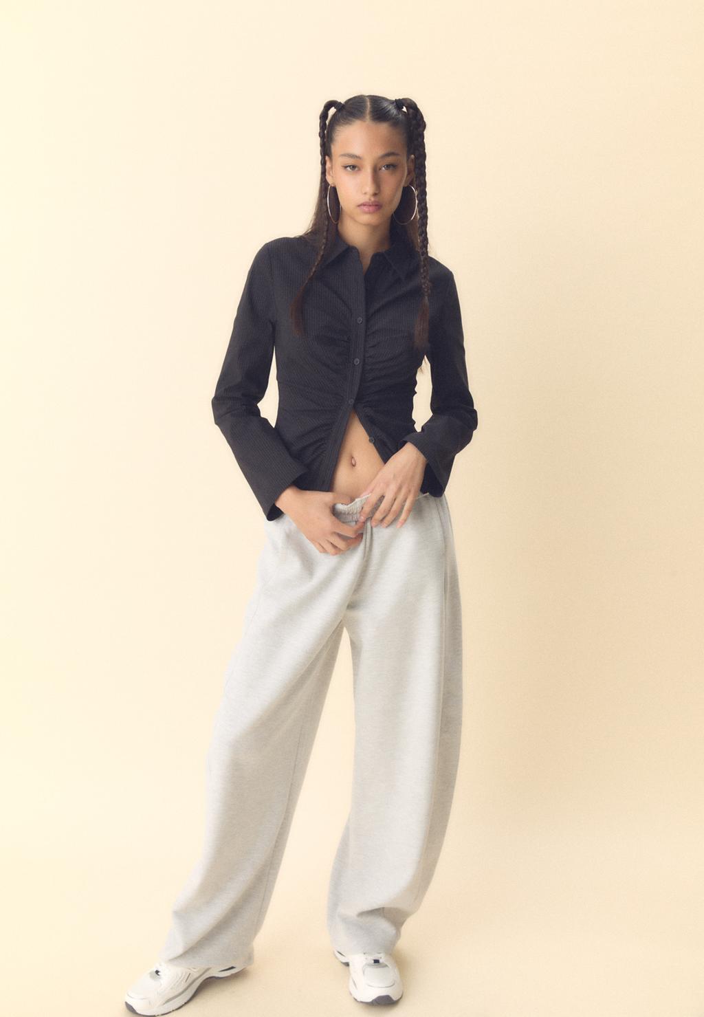 Striped gathered shirt