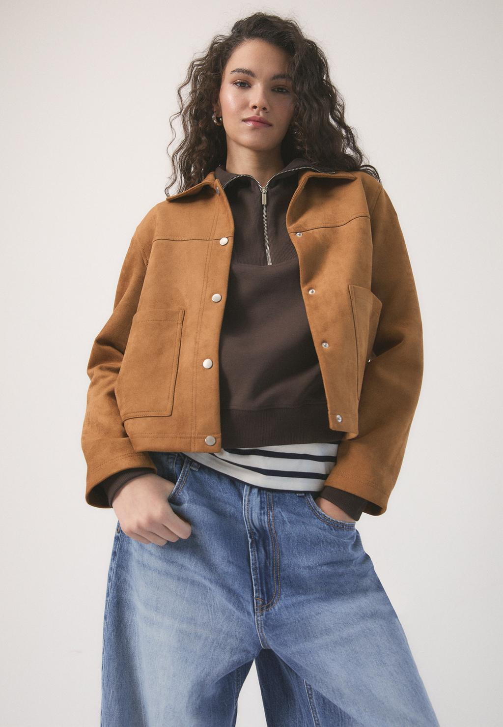 Cazadora efecto ante