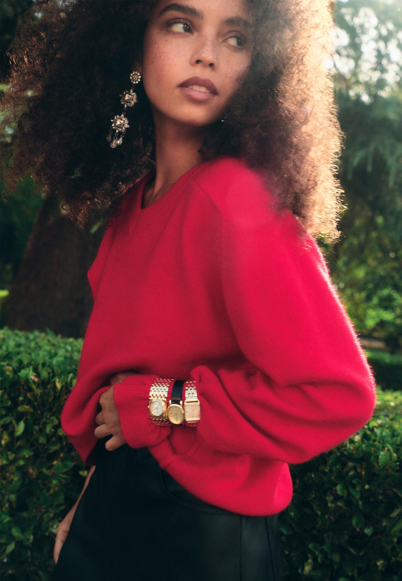 Basic V-neck knit jumper — Red