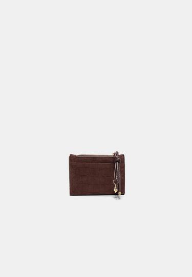 Purse with engraved pull detail — Brown 4
