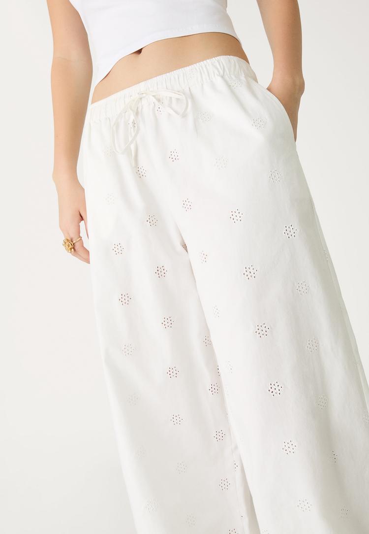 pantalon fluido bordado