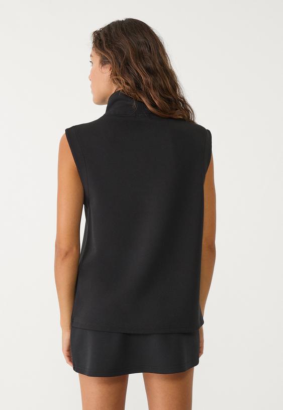 soft touch vest with zip