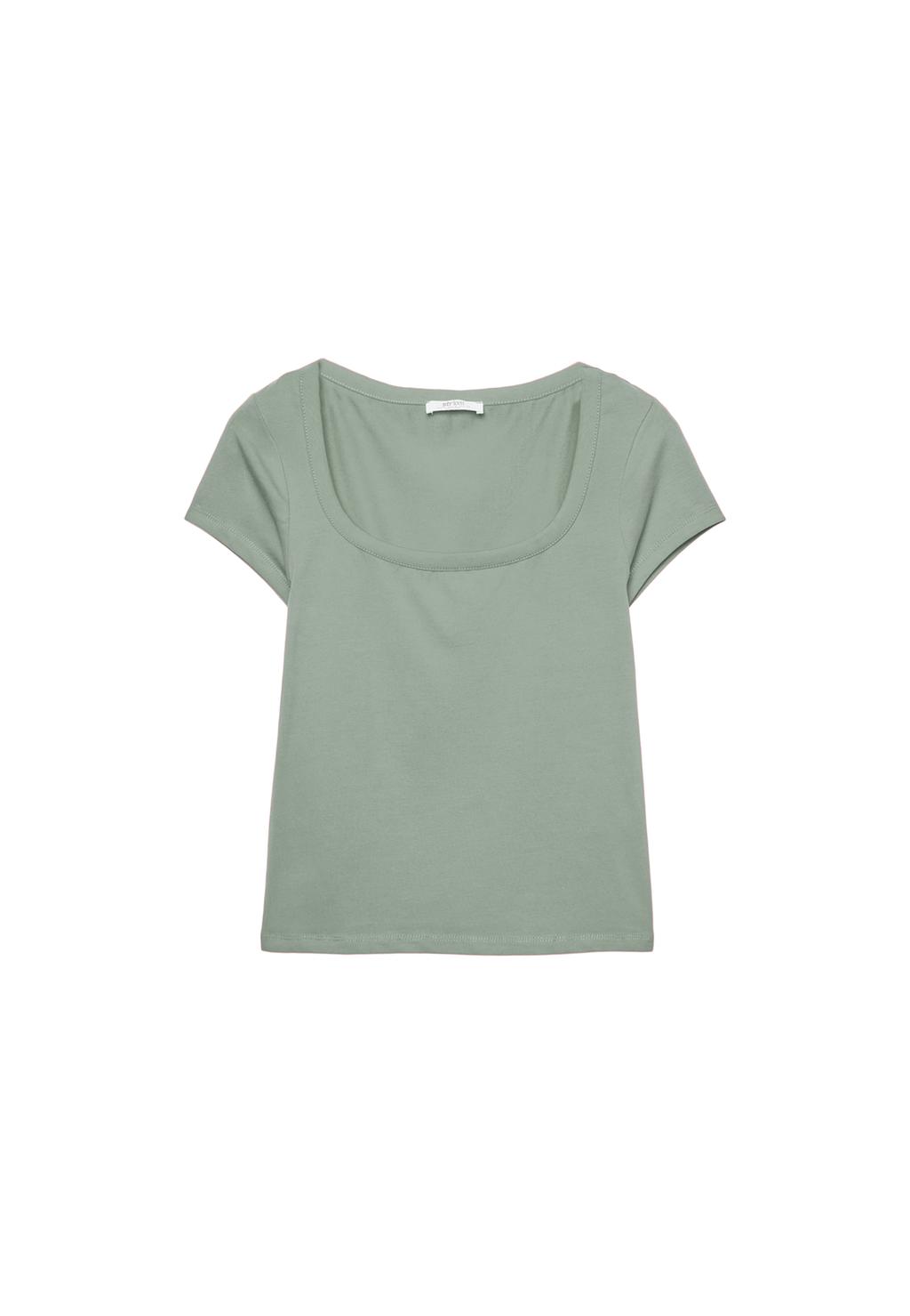 Top with square-cut neckline