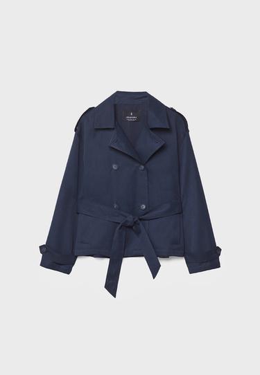 Kemerli ve dökümlü kısa trençkot - Görsel 13