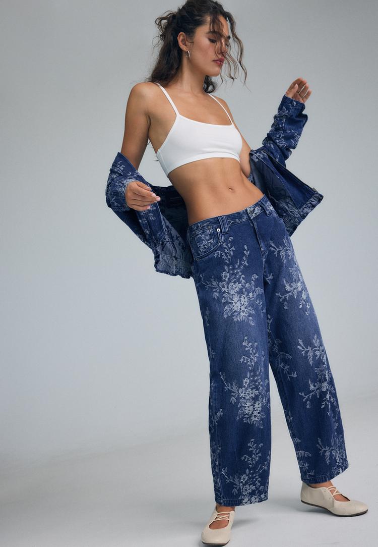 Floral jacquard barrel jeans — MEDIUM BLUE
