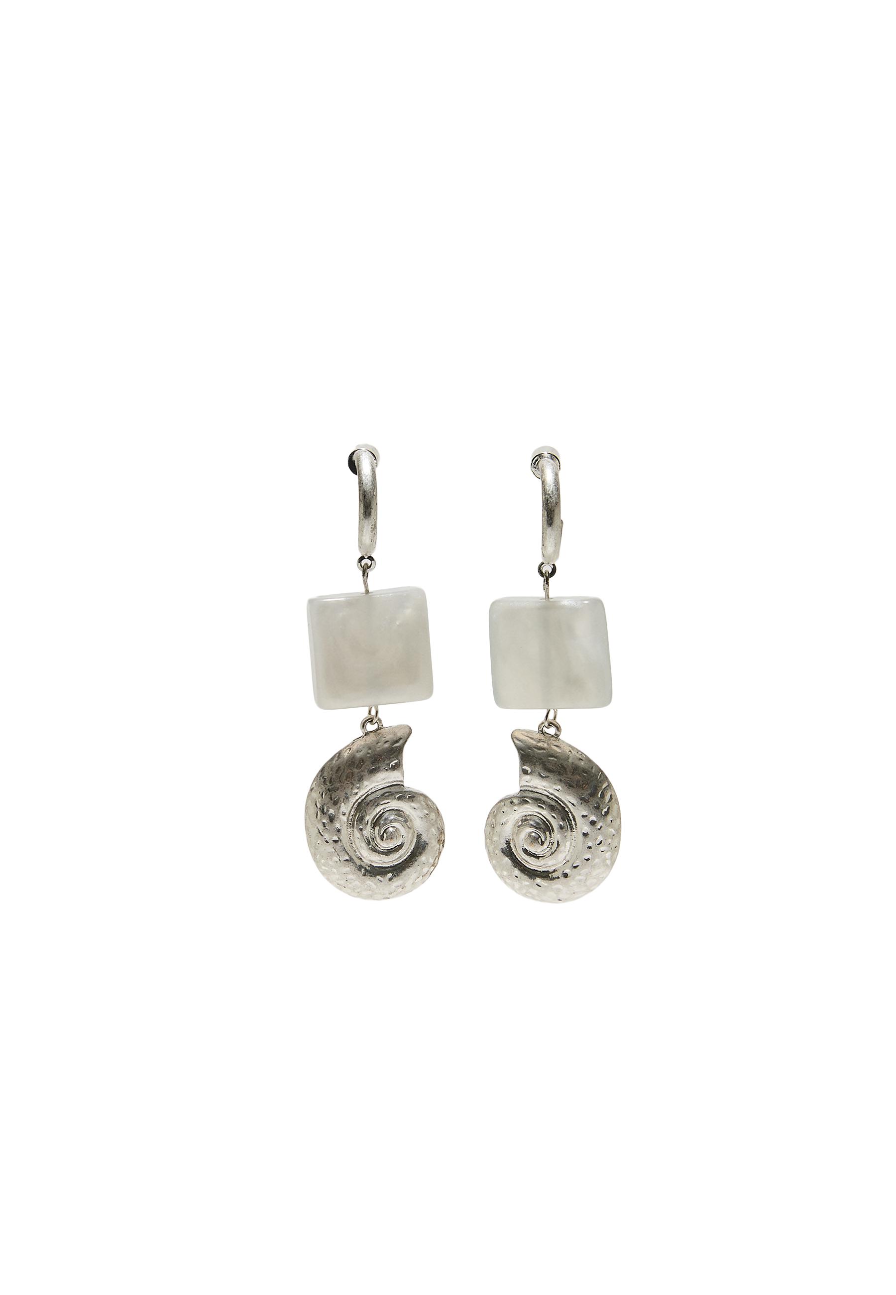 Seashell dangle earrings — Grey