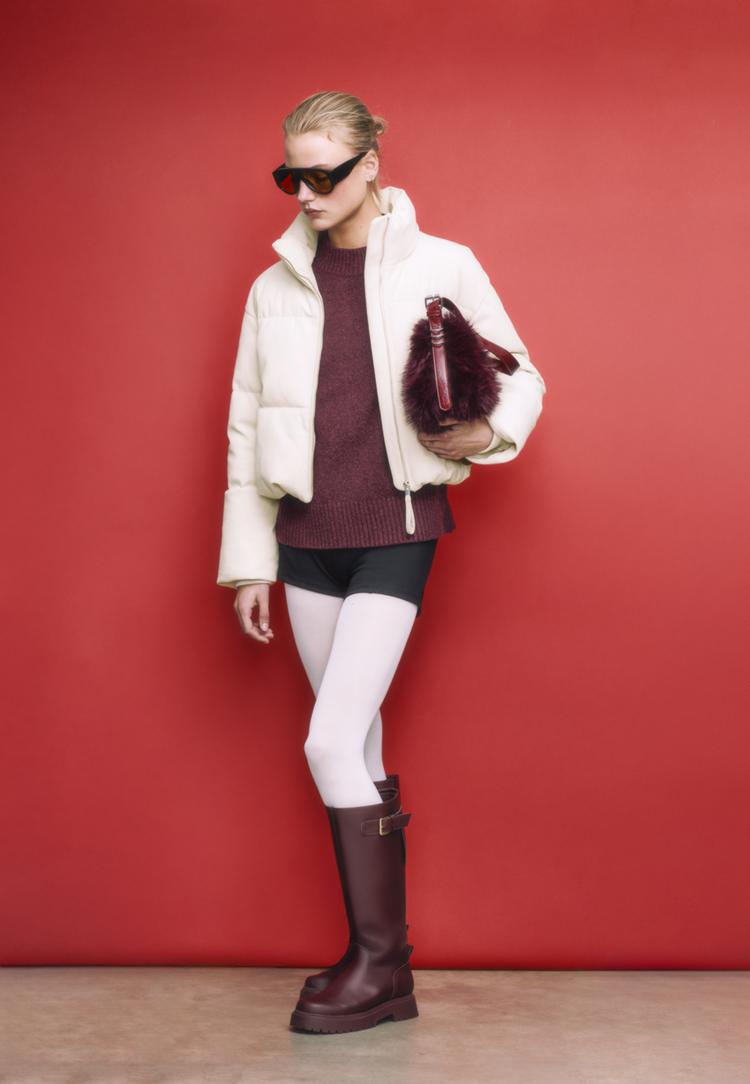 Stradivarius Corduroy puffer jacket Vanilla XS (STRADIVARIUS) Stradivarius Corduroy puffer jacket Vanilla XS (STRADIVARIUS)