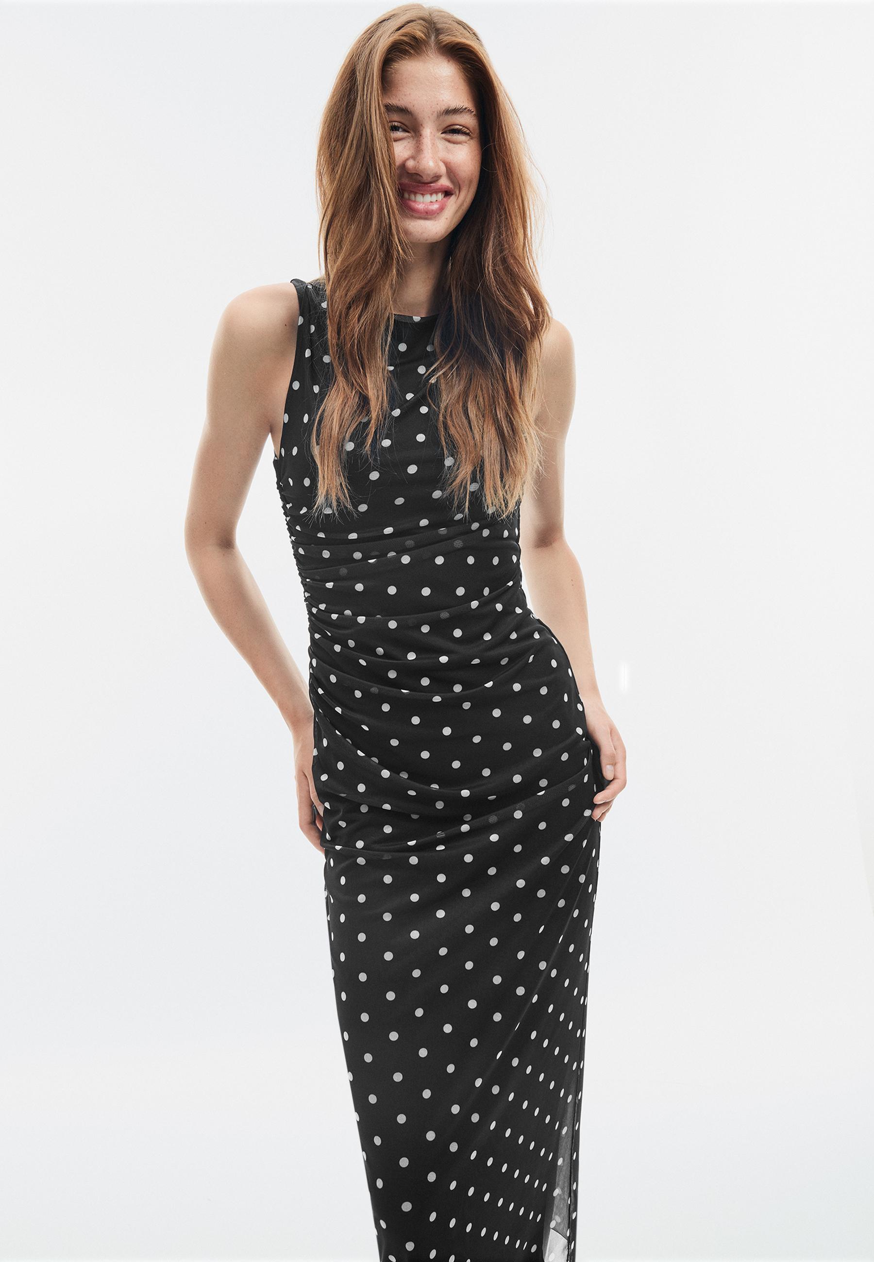 Stradivarius Puantiye desenli midi elbise