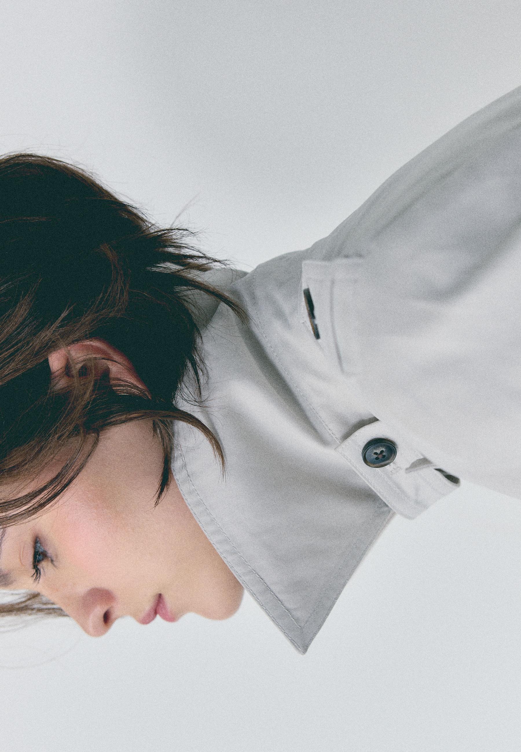Basic short trench coat — Stone