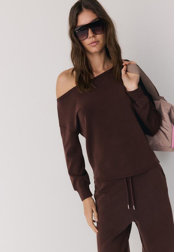 Yumuşak dokulu, açık omuzlu sweatshirt - Görsel 2