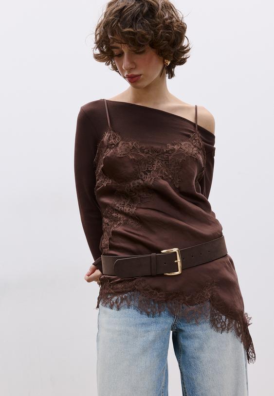 Stradivarius Semi-Wide Faux Suede Belt Gold 34