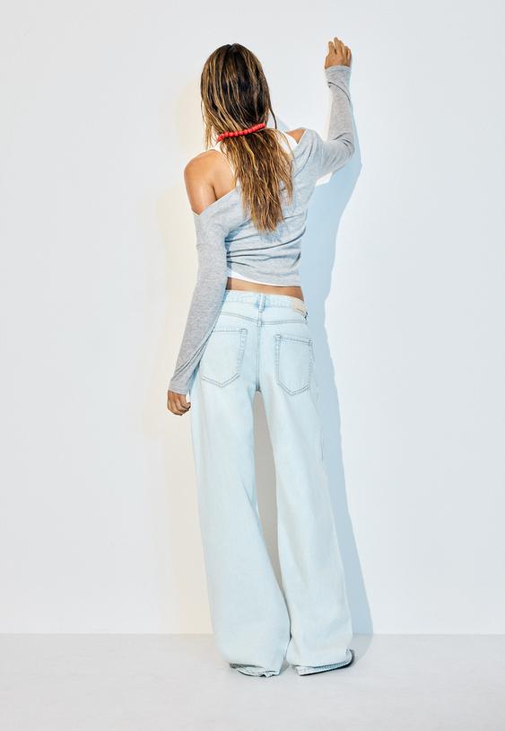 d91-jeans-mit-tiefem-weitem-bein