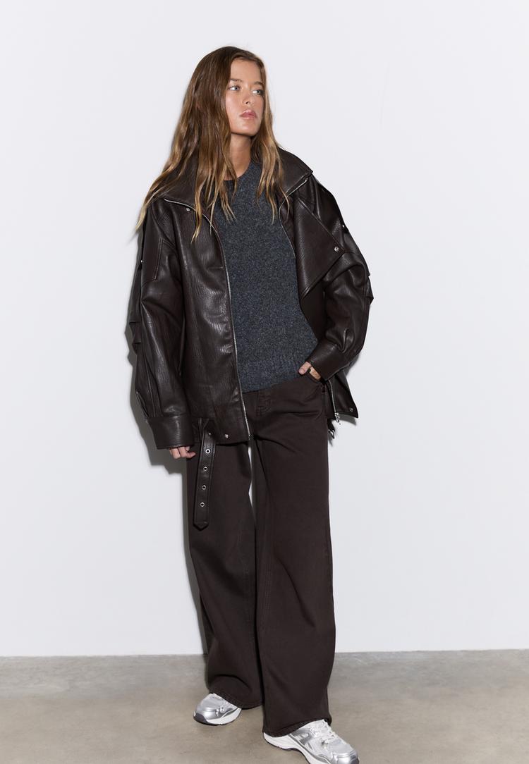 Stradivarius Pletený Sveter S Okrúhlym Golierom Dark Grey L