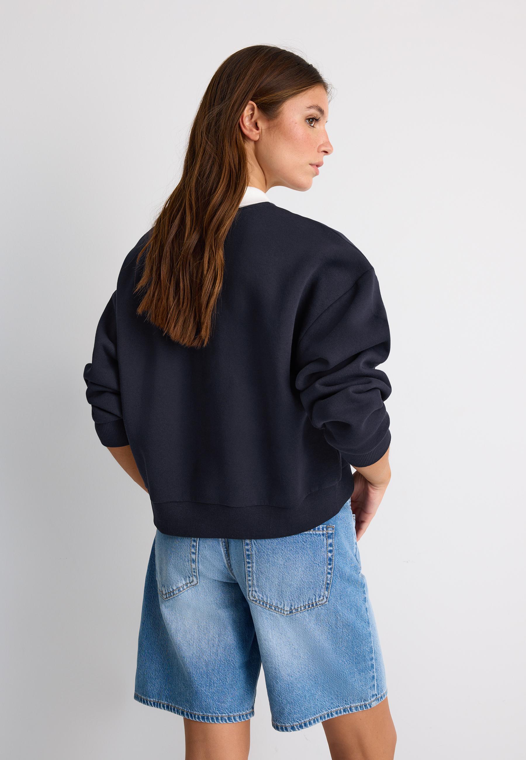 Embroidered polo collar sweatshirt — Dark blue