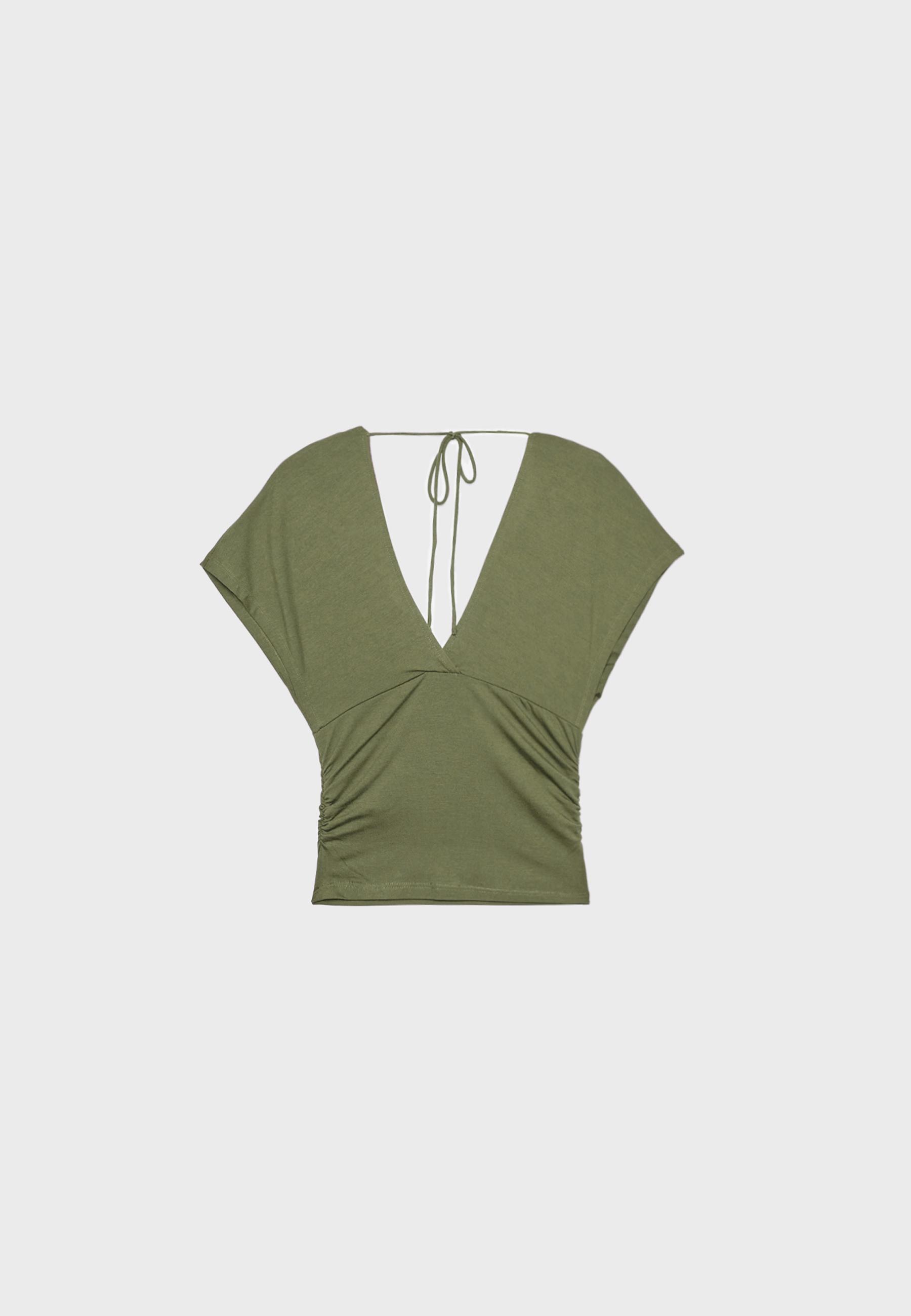 V yaka t-shirt kuşaklı - Görsel 7