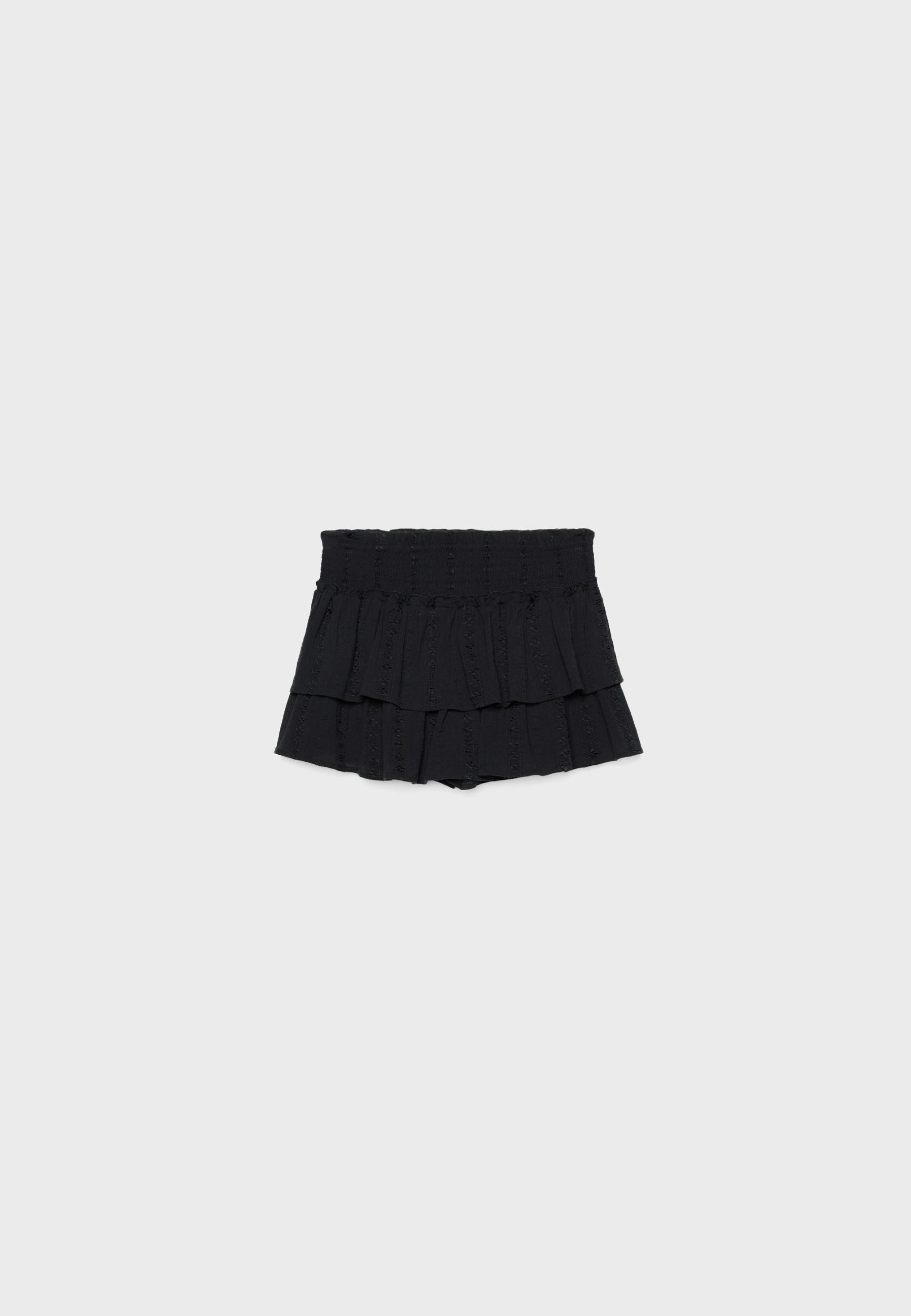 Flowing skort with ruffles — Black