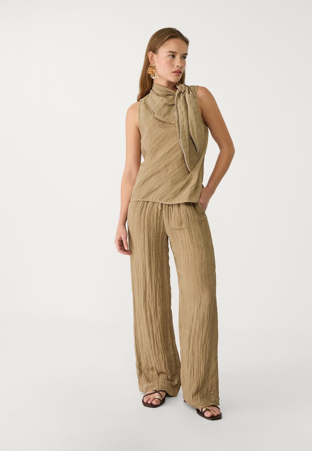 Textured loose-fitting trousers