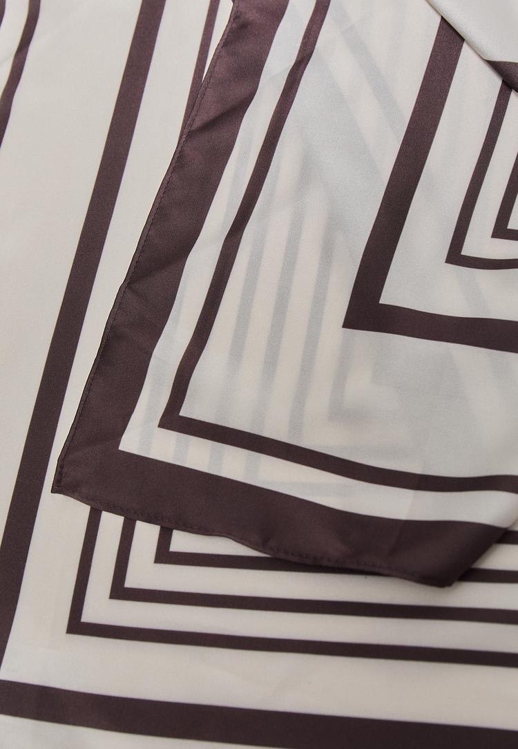 Stradivarius Μαντήλι Τετράγωνες Γραμμές Εκρού Os φωτογραφία