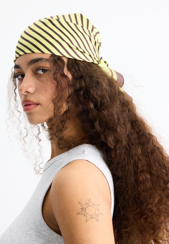 Kare çizgili fular - Görsel 10