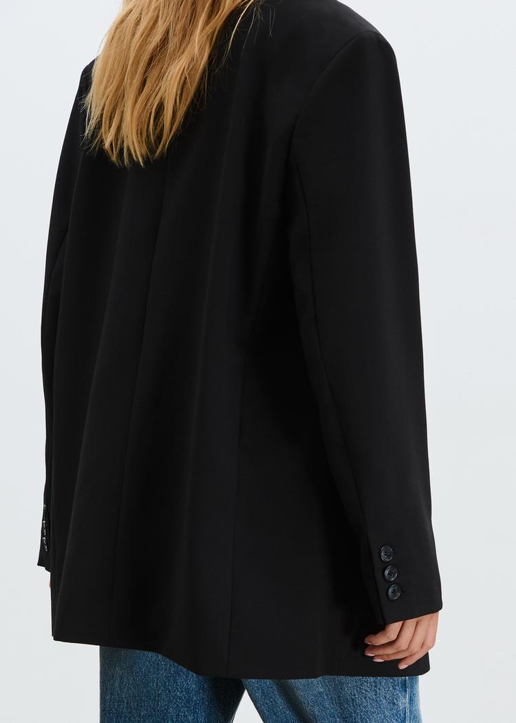 oversize blazer with pockets
