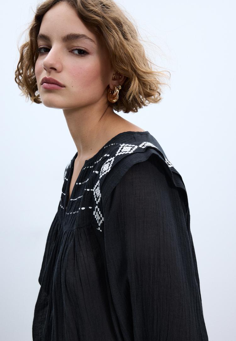 nakıslı dokumlu bluz