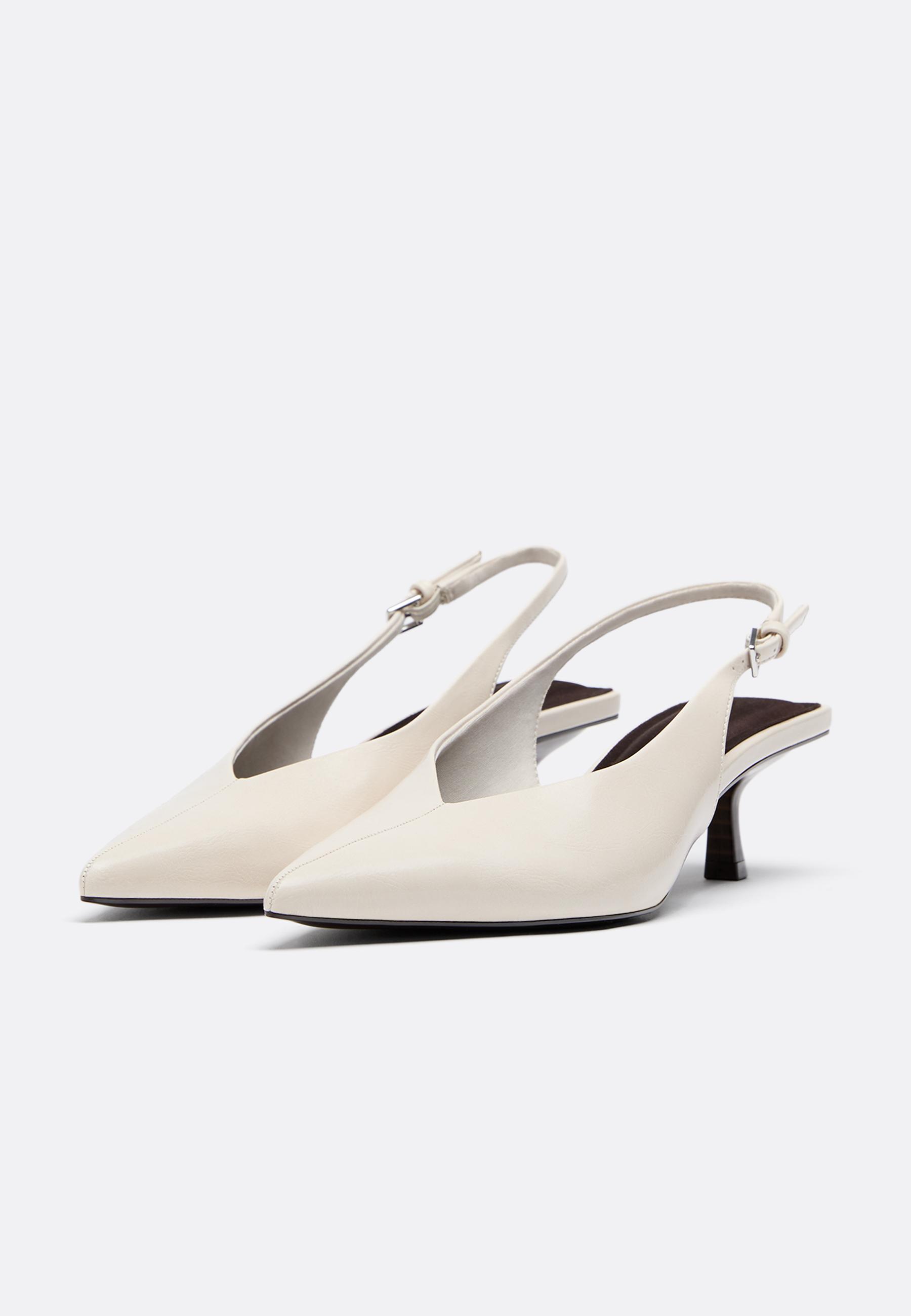 V-neck court shoes — ECRU