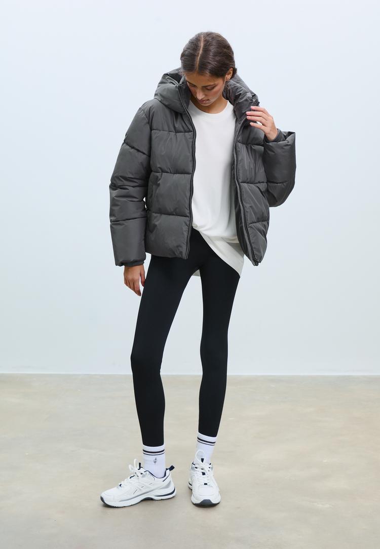 Stradivarius Hupullinen Perustoppatakki S