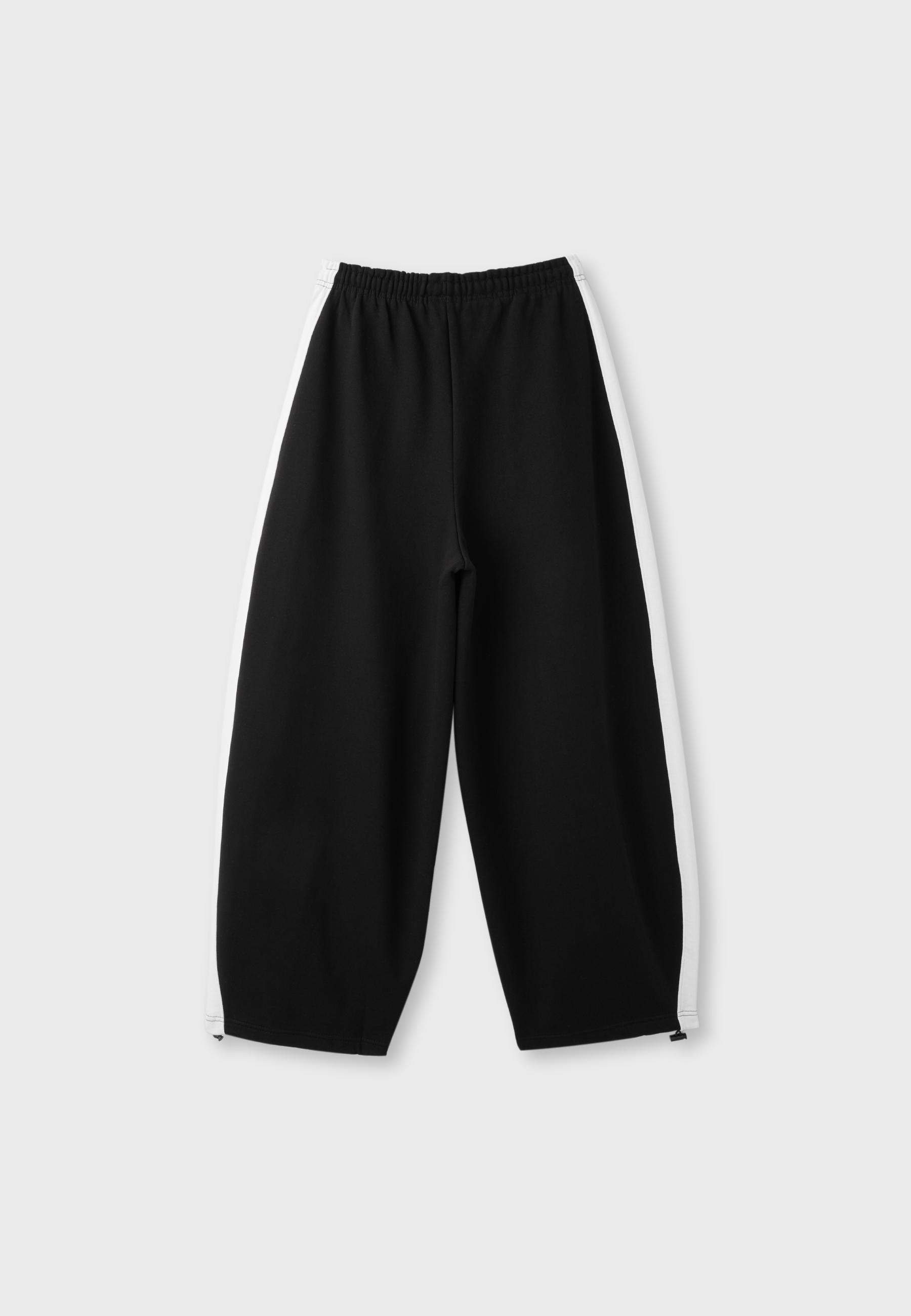 Plush contrast-side band joggers with toggles — Black
