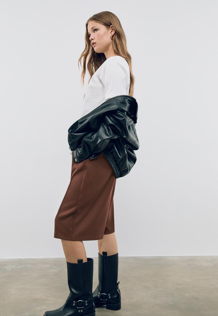 smart bermuda shorts with darts