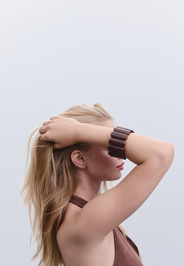 pulsera rigida relieve