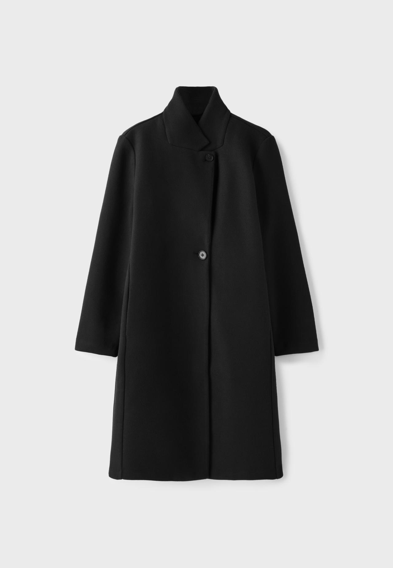 Soft-touch basic coat — Black