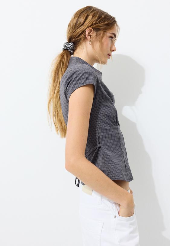Stradivarius Under-Bust Short Sleeve Shirt Dark Grey M