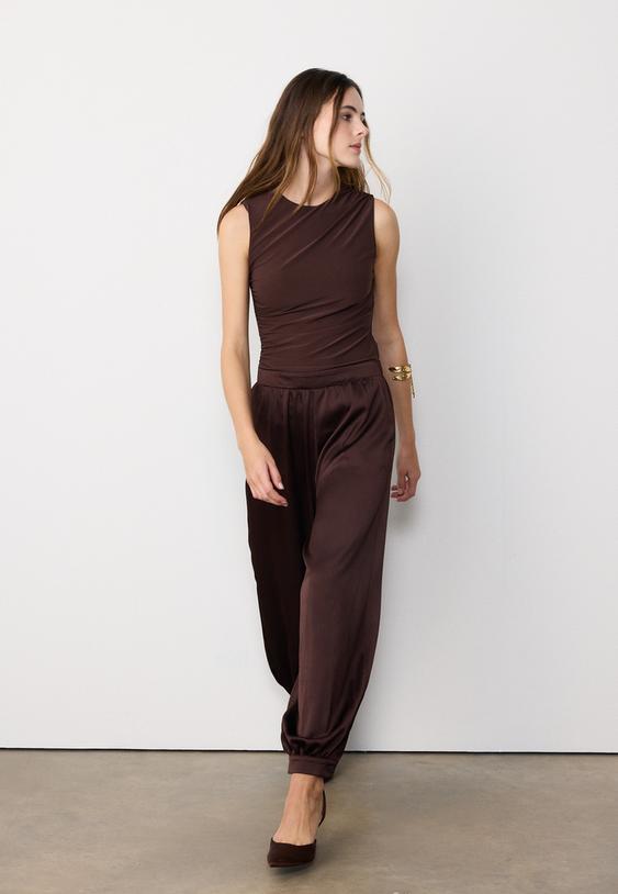 mono satinado halter