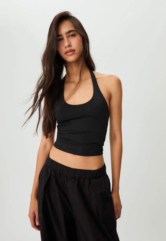 camiseta cuello halter