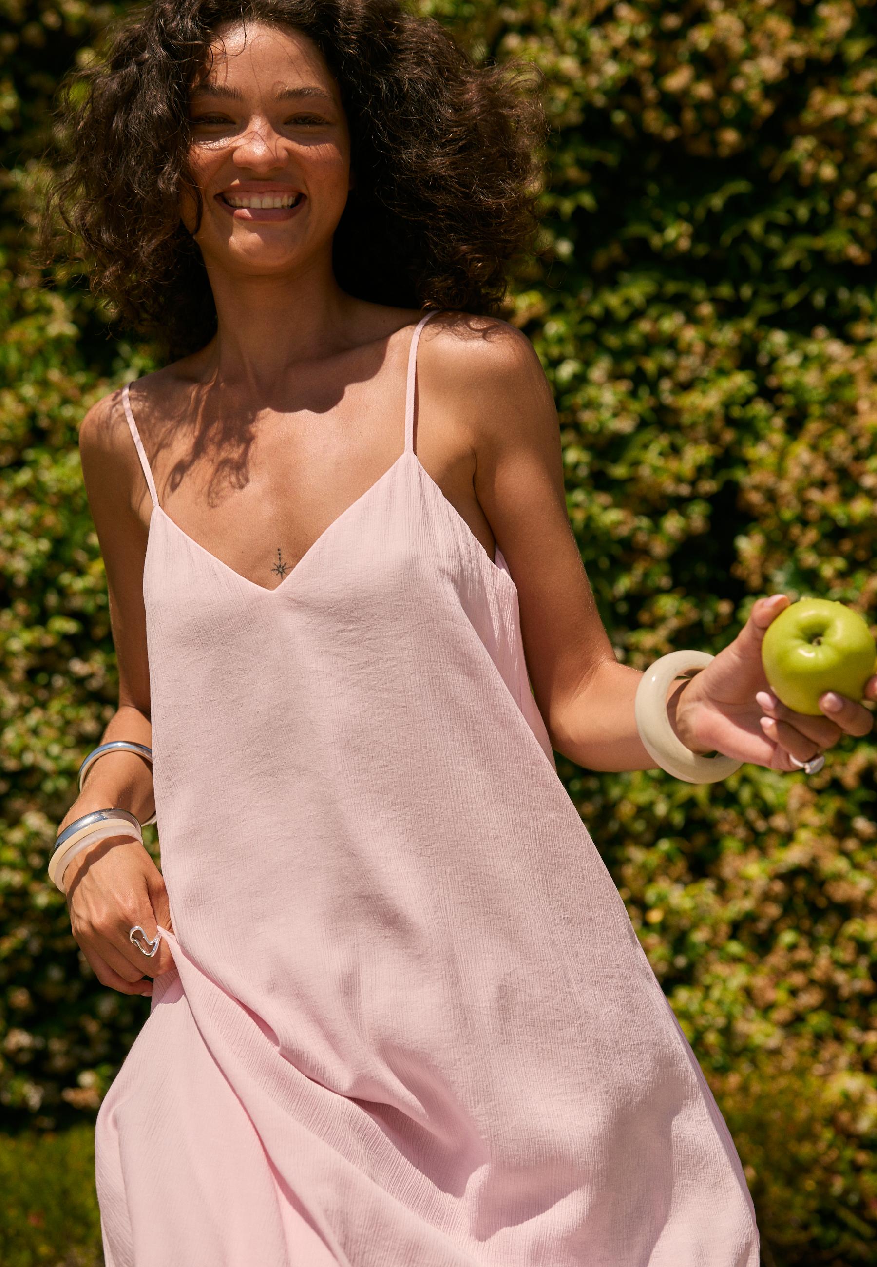 Textured strappy midi dress — Dusty rose