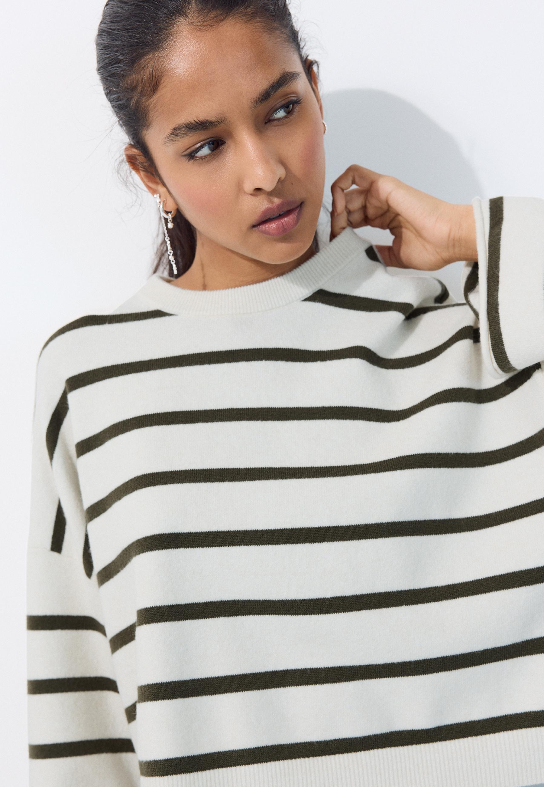 Wide sleeve cropped knit jumper — Vanilla