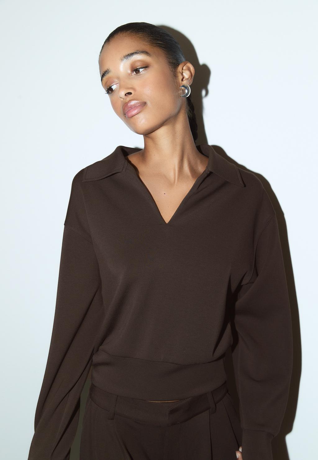 Pull Stradivarius de la taille S, de couleur rose Pull Stradivarius de la taille S, de couleur rose