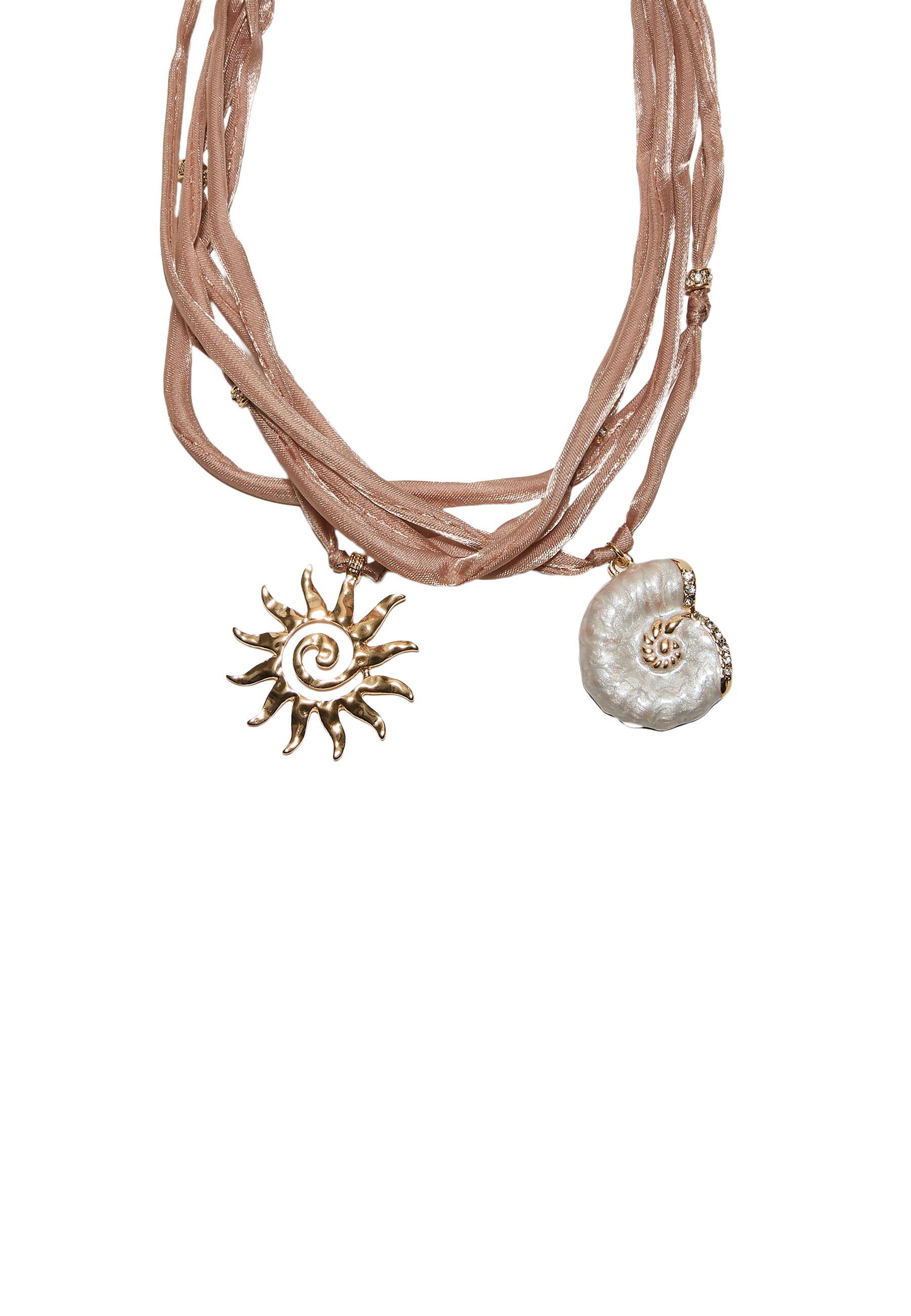 Fabric necklace with seashell charm — Ecru