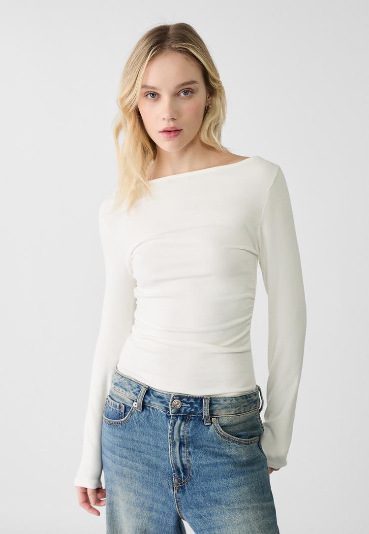long sleeve tshirt with gathering